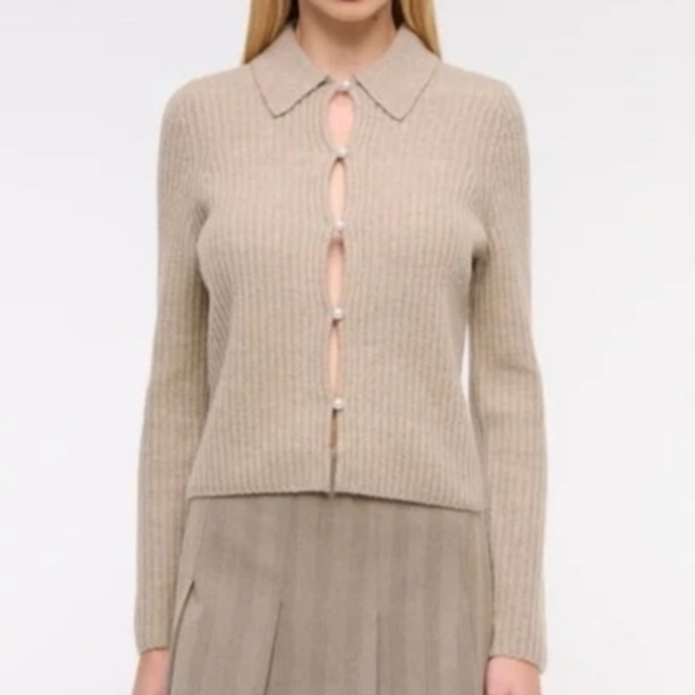 A&F Beige Pearl Button Collard Cardigan